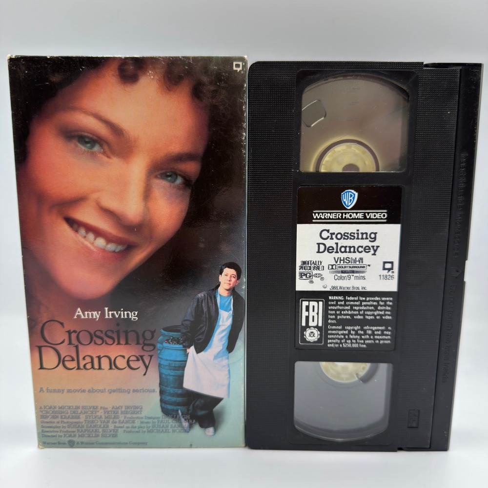 Crossing Delancey VHS 1988 Amy Irving Warner Home Video Rom-Com 11826 Vintage